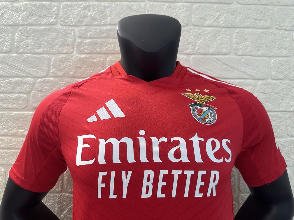 Camisolas futebol (PSG, Benfica)