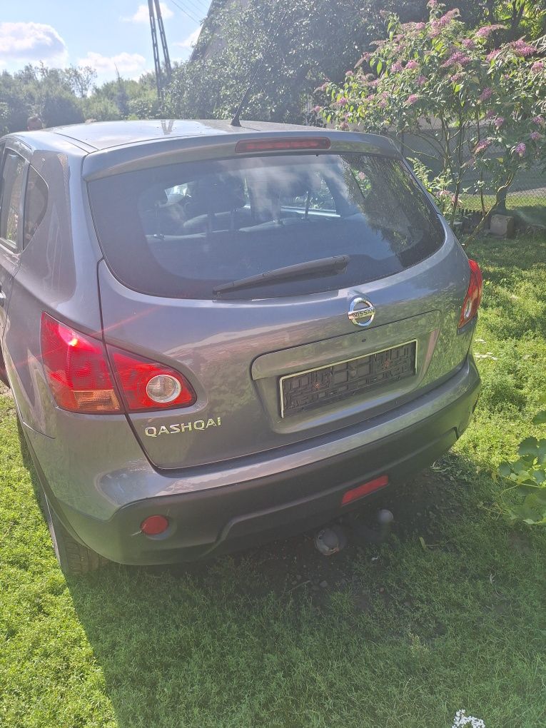 Nissan qashqai powypadkowy