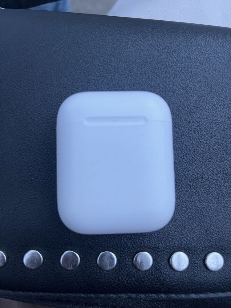 Airpods  2
