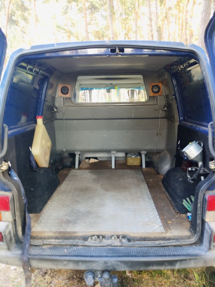 VW Transporter t 4 ,Течик