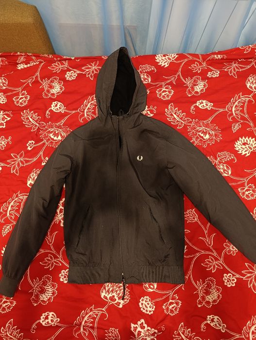 Витровка Fred Perry