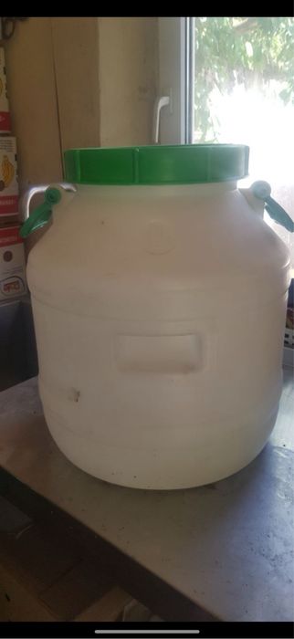 Продам бочки пищевые 40 литров