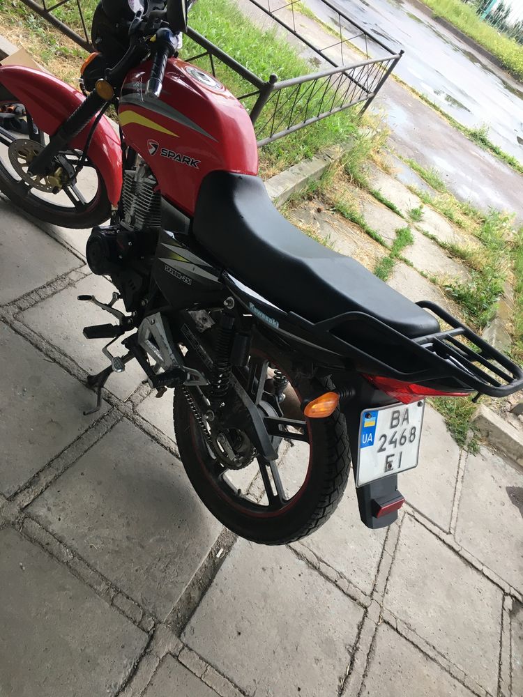 Продам мотоцикл Spark sp200r