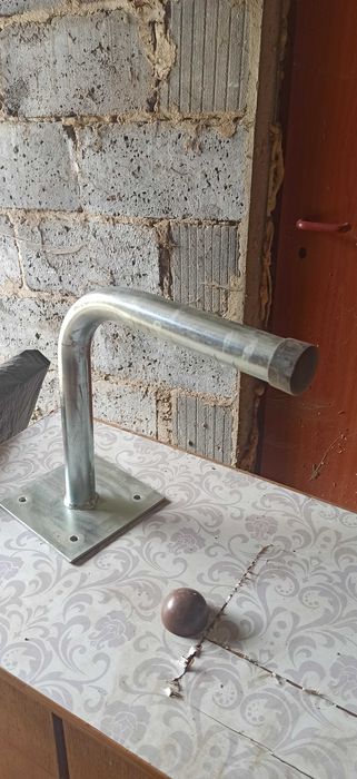 Uchwyt antenowy metalowy, dobry stan