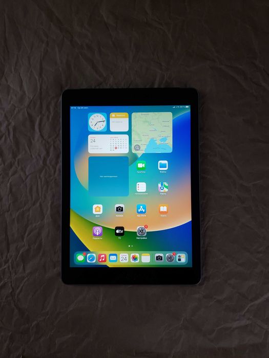 Apple iPad 5 32Gb A1823 LTE (Wi-Fi) 9.7дюймов - Space Gray
