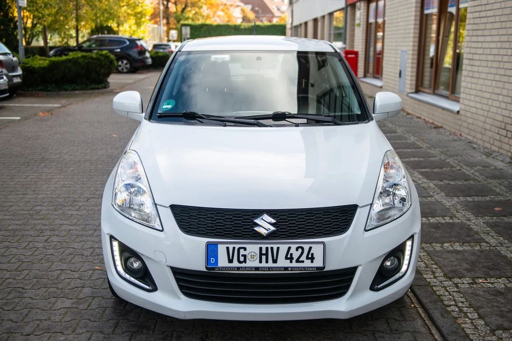 Suzuki Swift Suzuki Swift 1.25 Benzyna * Biała perła * Bardzo Ładny Stan * Tylko 10