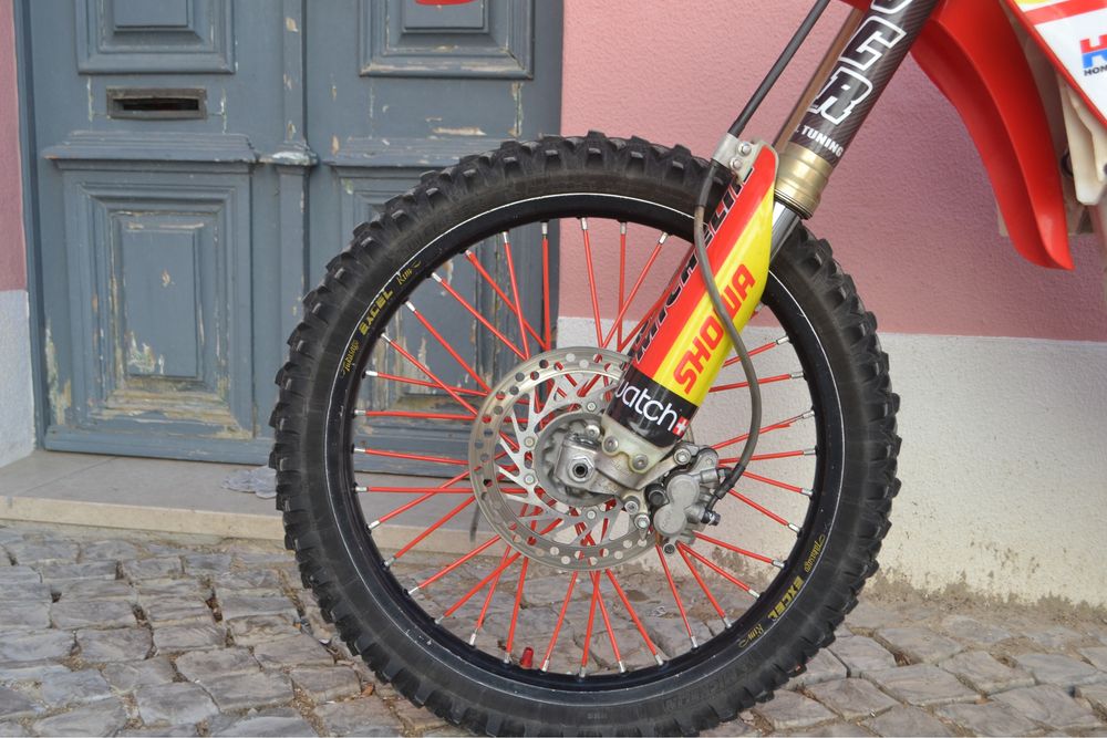 Honda CRF250R 2008 2 escapes