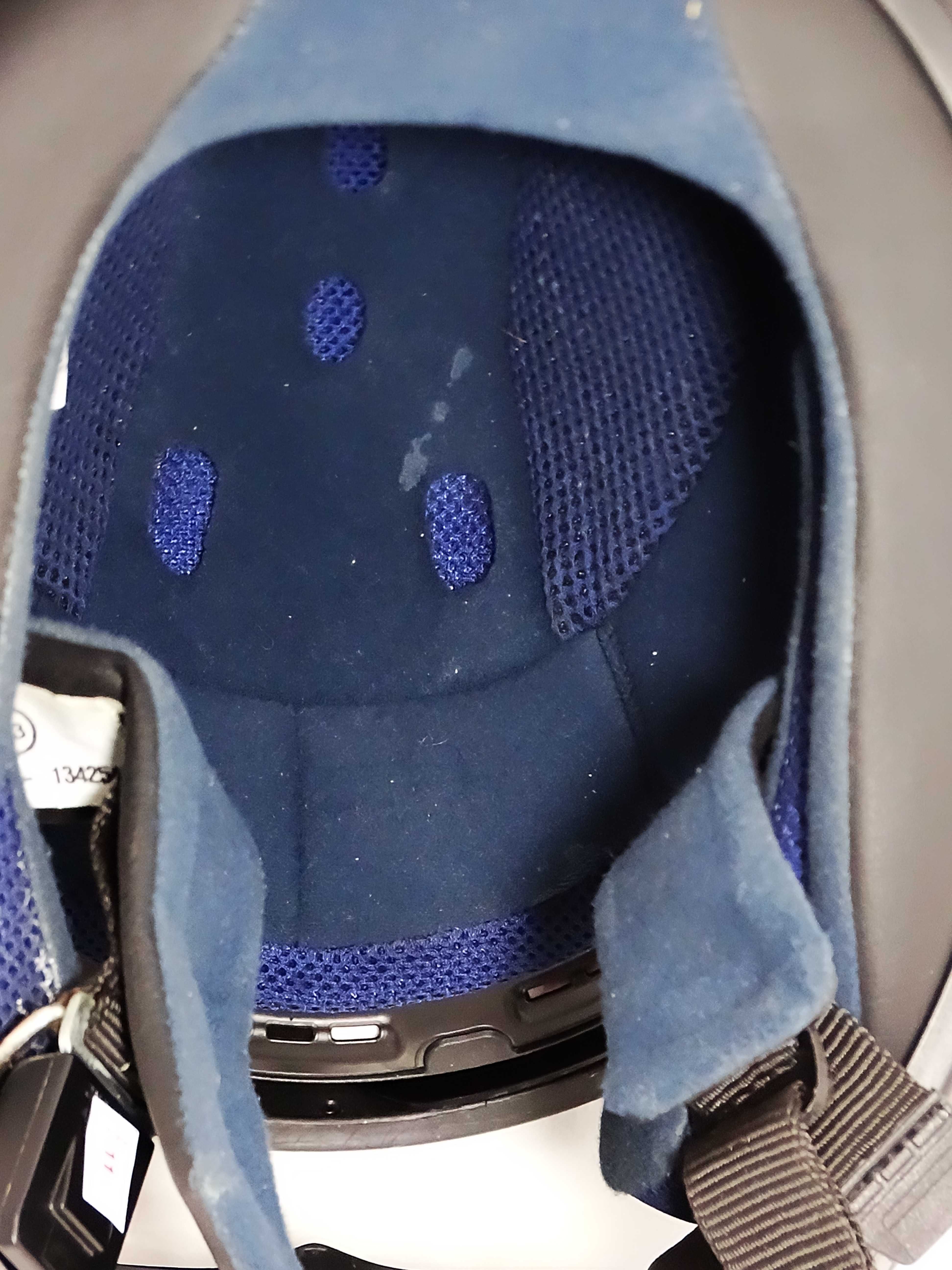 Motocyklowy integralny kask CABERG rozmiar L