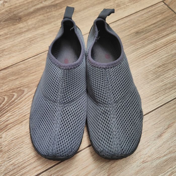 Buty chłopięce do wody