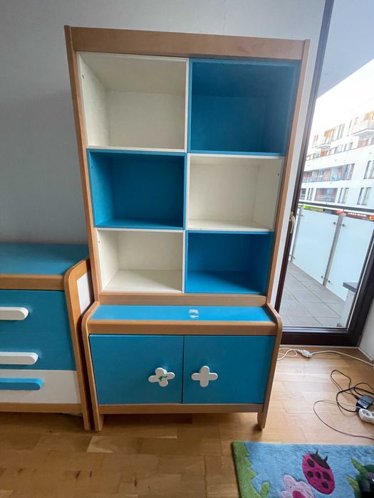 Kredens SIMPLE marki Timoore z nadstawką