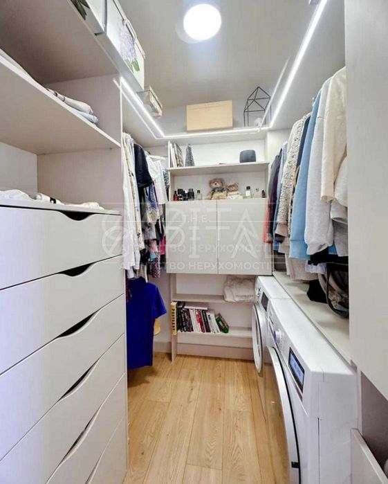 Продаж квартири, вул. Регенераторна, ЖК Комфорт Таун, Дарницький р-н