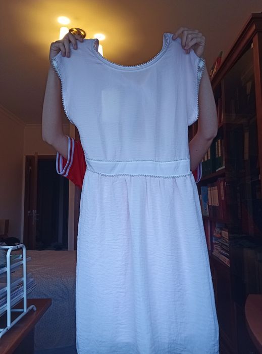 Vestido rosa com etiqueta