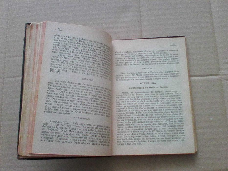 Mês de Maria . Padre  Debussi