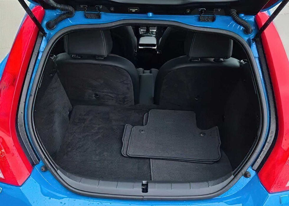 Volvo C30 R-Design      2013