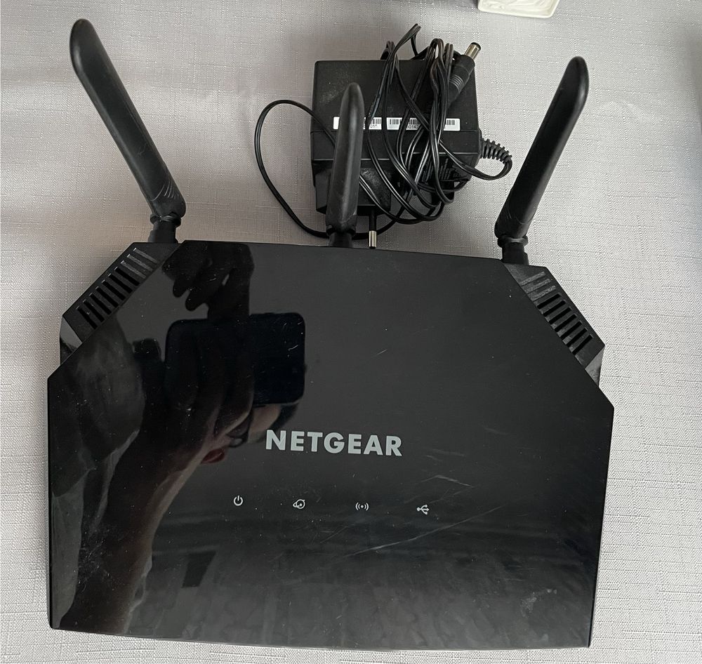 Router Netgear R6350 (1750Mb/s a/b/g/n/ac, USB)
