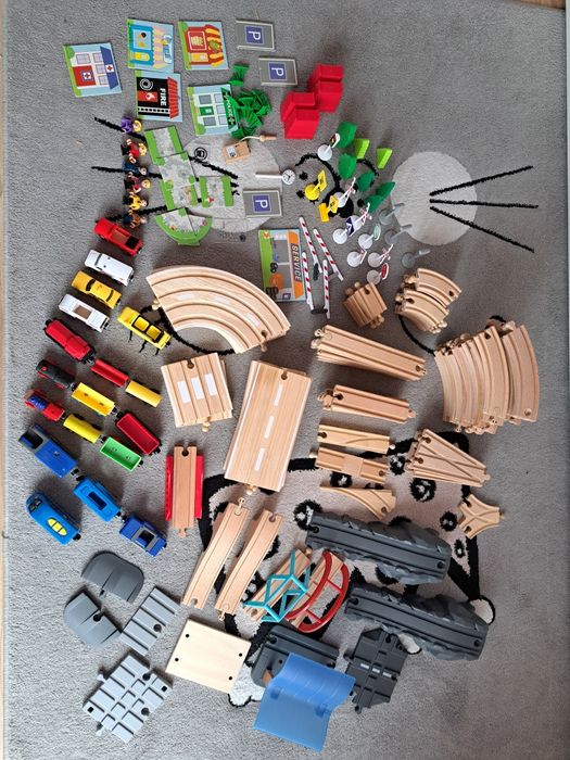 Drewniana kolejka duży zestaw + ulica i samochody