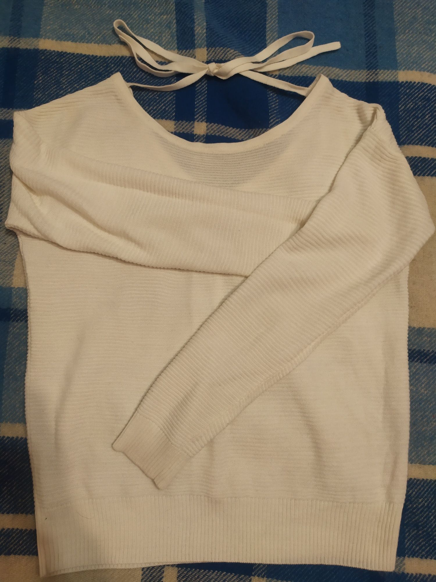 Жіночий светер,кофта ,розмір М.