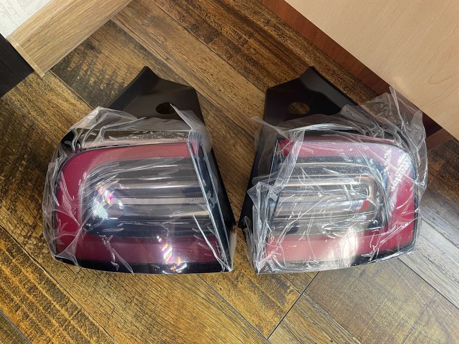 Tesla Model 3/Y фонарь задня оптика фара стоп ліхтар в ляду