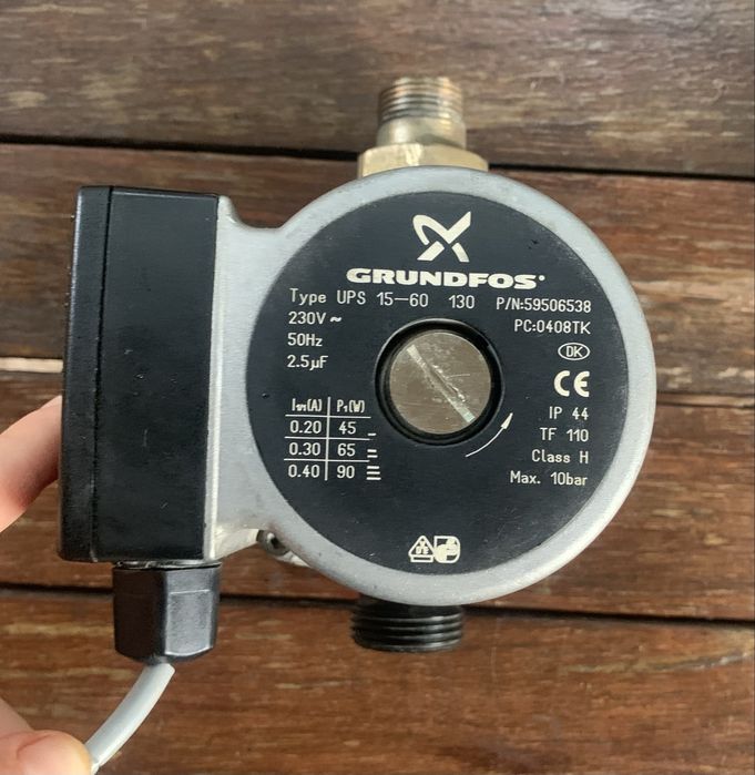Циркуляционный насос Grundfos UPS 15-60 130.