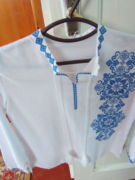 Продам дитячу вишиванку