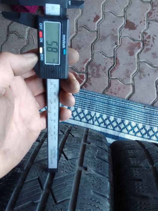 Cena za 2 Opony zimowe 205/65r16C LAUFENN 6mm