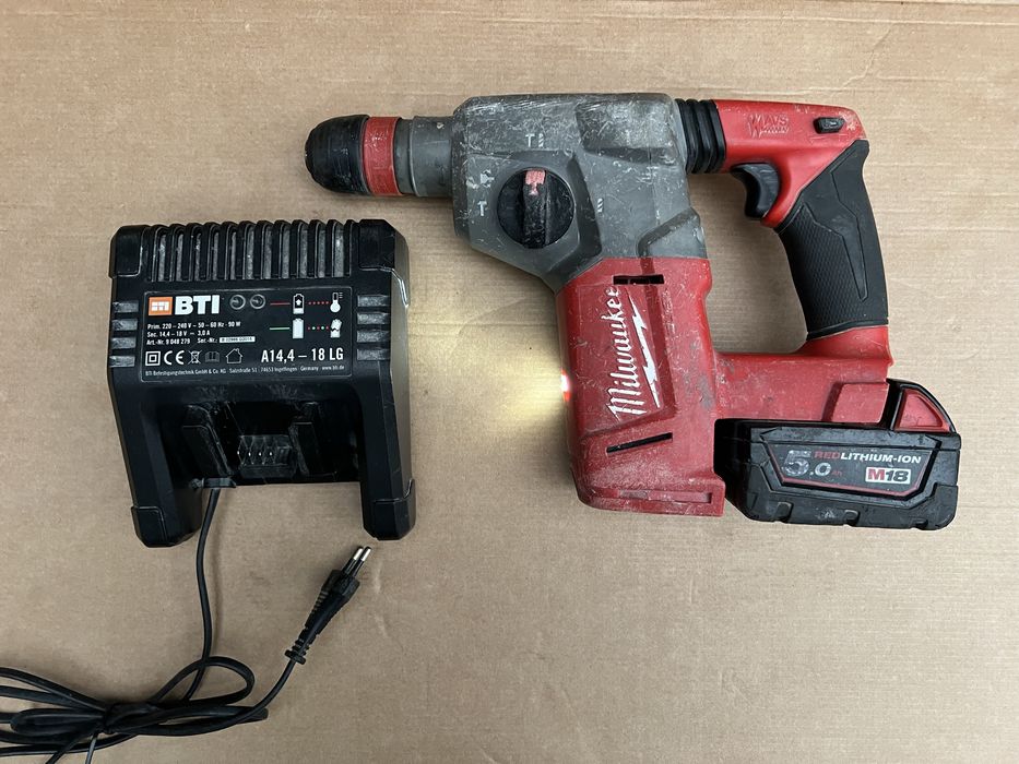 Wiertarka Mlotowiertarka milwaukee chx 18V M18