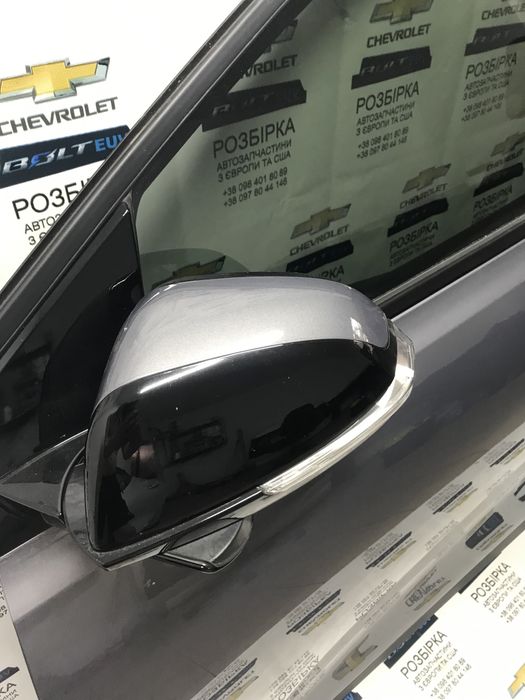 Двері передні Chevrolet Bolt EUV