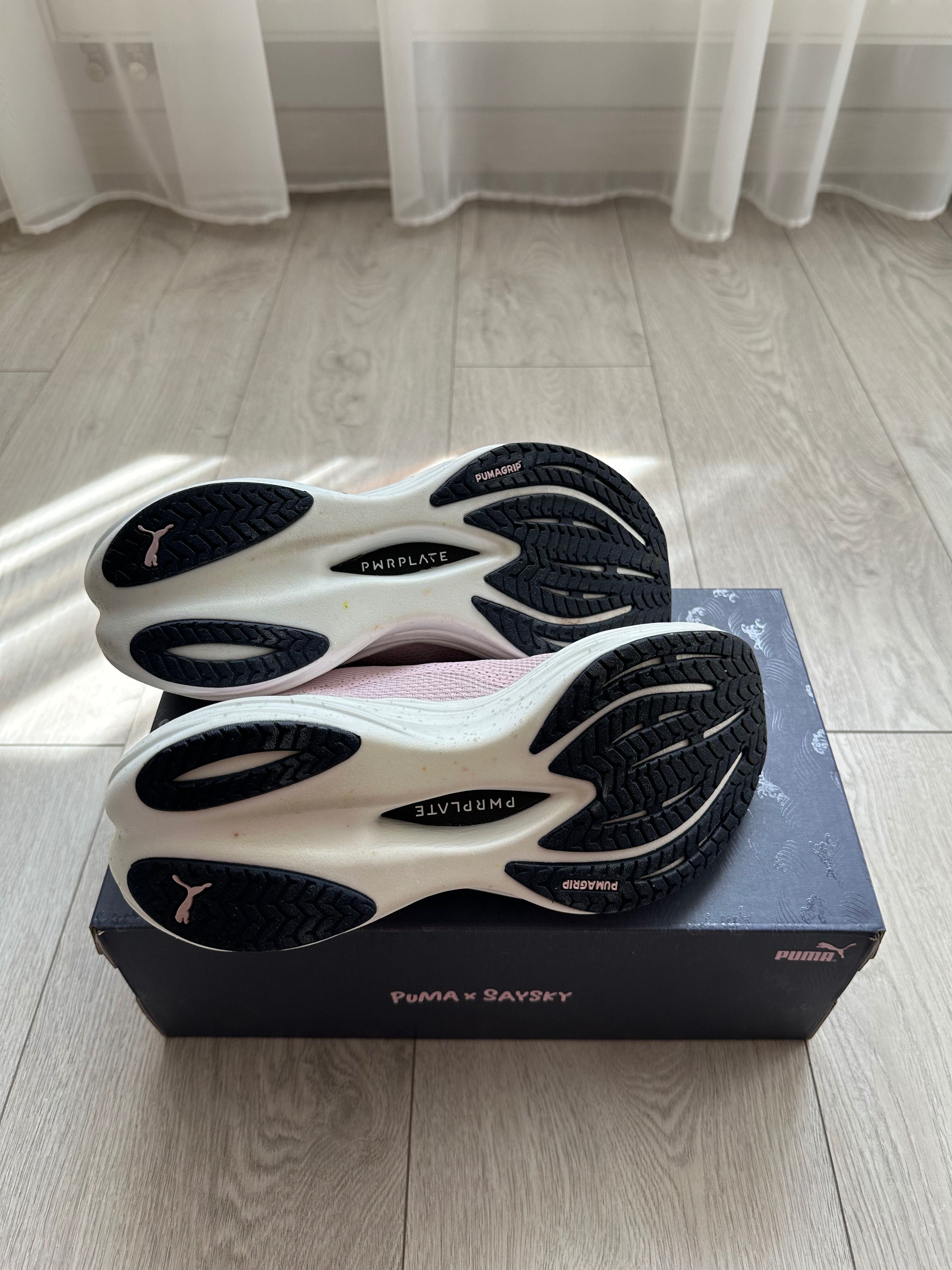 200 zł taniej! Nowe buty do biegania Deviate NITRO 3 PUMA x SAYSKY
