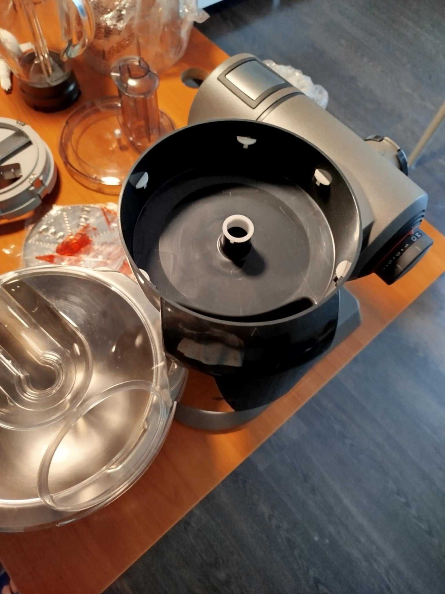 Robot kuchenny Bosch maxxi mum XL40G