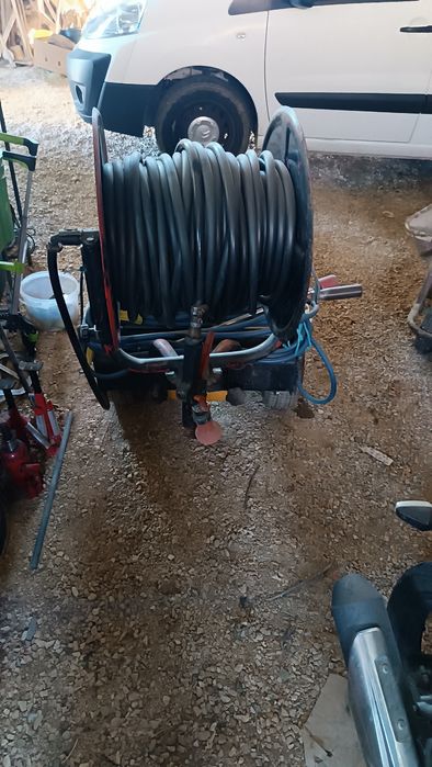 Pulverizador 200 litros