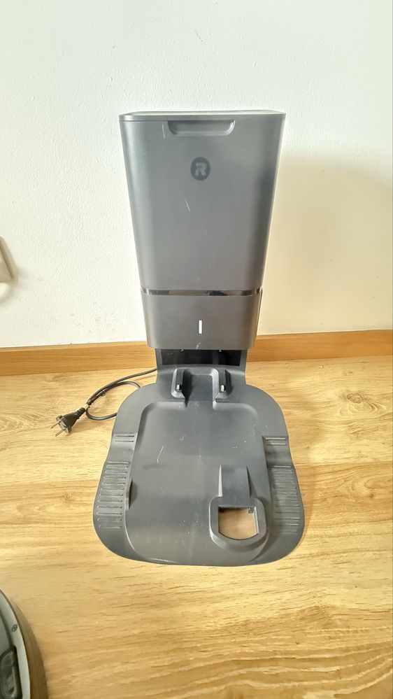 Aspirador IROBOT Roomba I7+