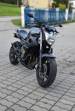 Motocykl Yamaha XJ6 n
