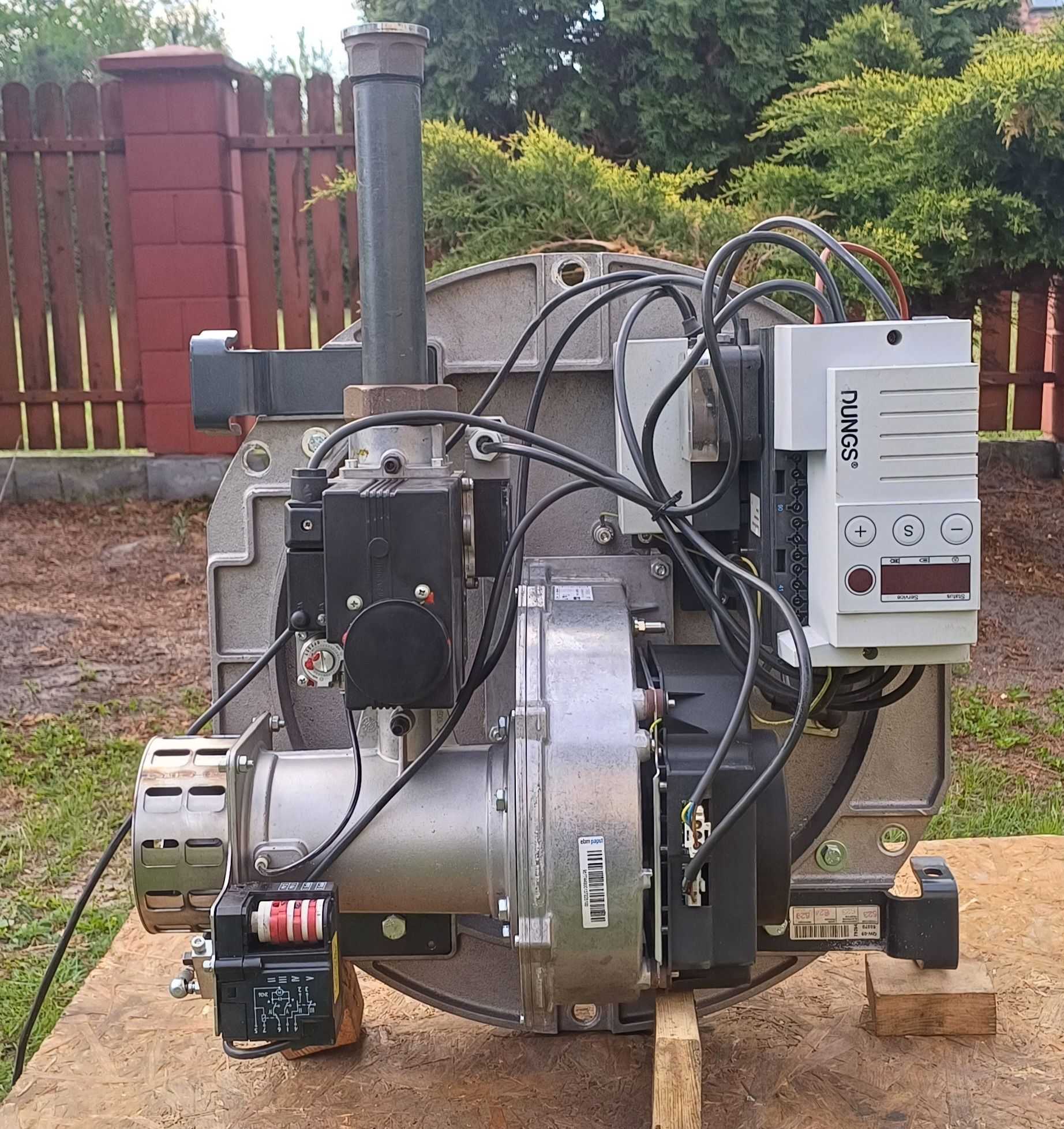Palnik gazowy Viessmann 98-296 kW Vitocrossal 300 na gaz Matrix Dungs