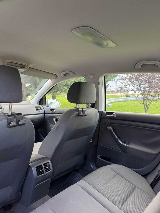 Volkswagen Golf 5 – 2005 | 200.000 km | Sem nada a fazer!