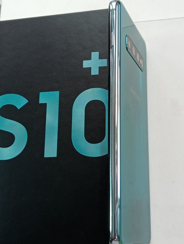 Samsung Galaxy S10+ (8/128гб)