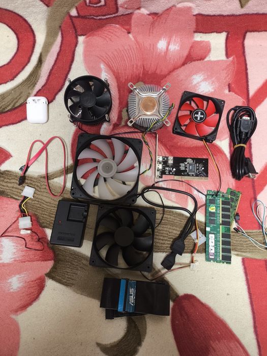 Продам все одним лотом.