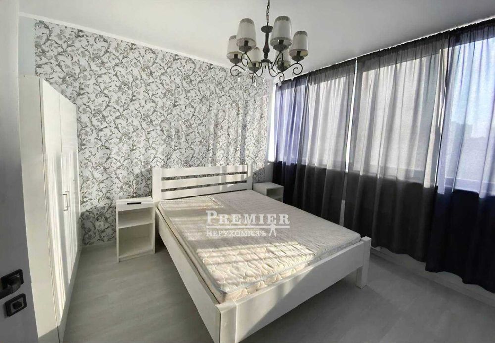 Продам двухкімнатну квартиру з видом на море