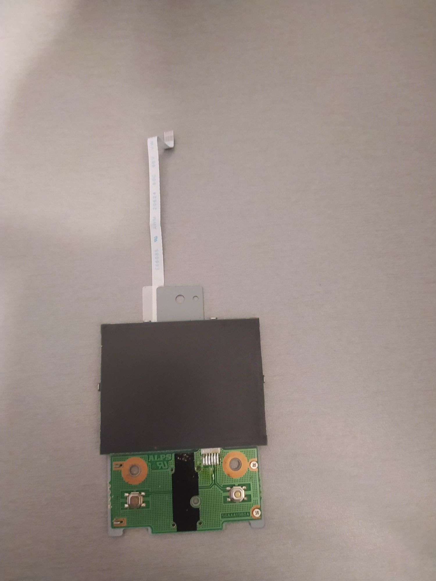 Toshiba Satellite Touchpad G83C0001L610