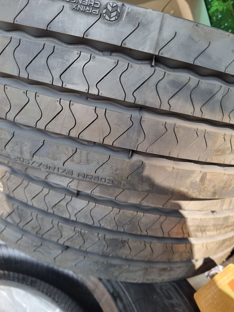 Nowe opony fortune 225/75 R17.5
Fortune
225/75R17.5 FAR 603225/75R17.5