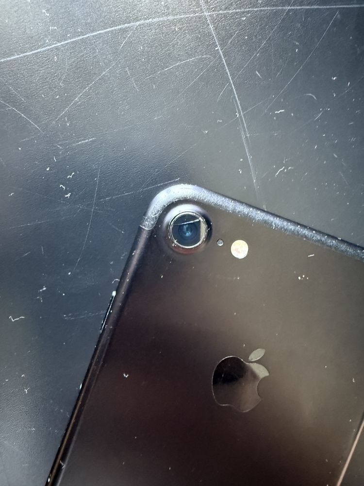 Iphone 7 czarny bardzo dobry