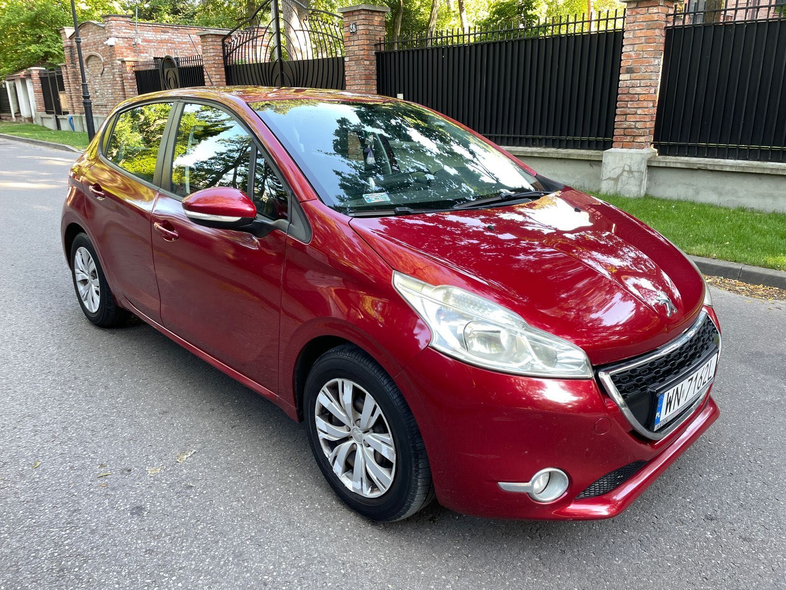 Peugeot 208 1.2 benzyna 2012 przebieg 119 tys km