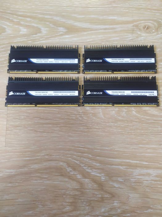 Оперативна пам'ять для ПК Corsair Dominator 4*2 GB DDR3 1600 Mhz