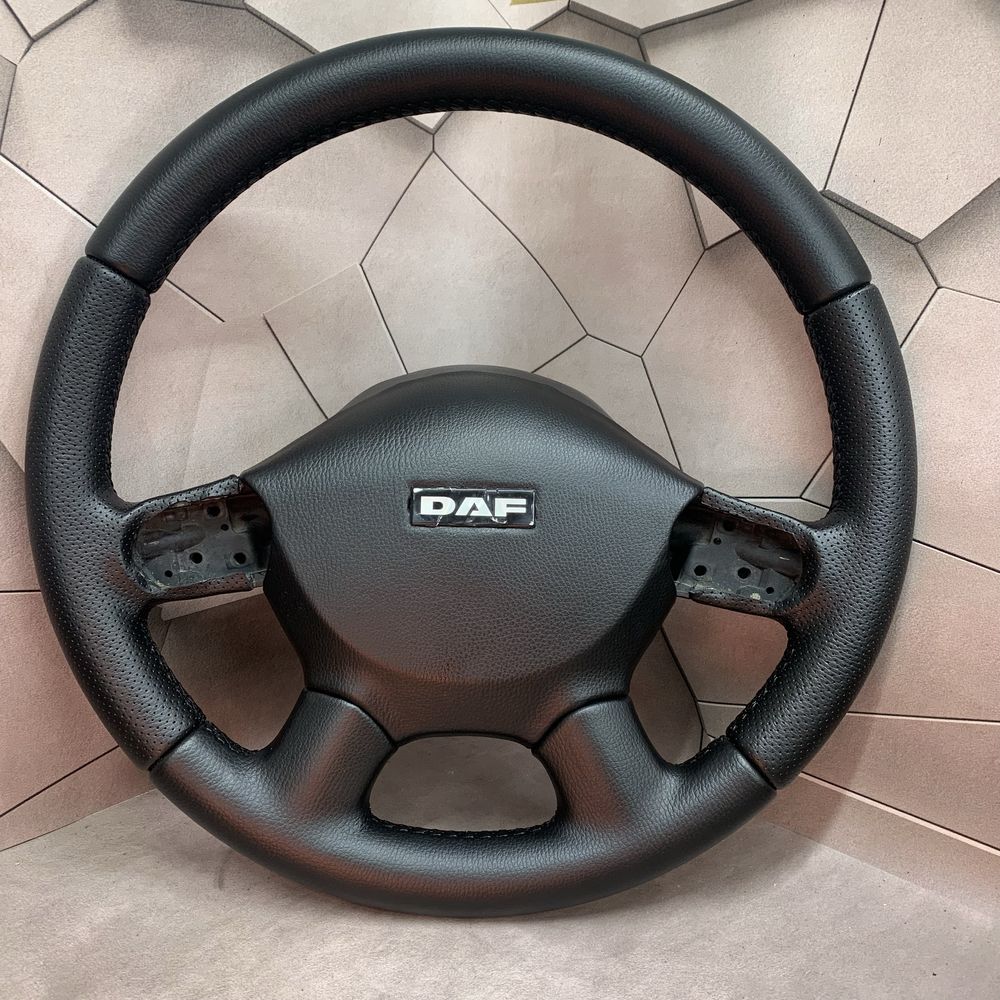 Перетягнутий руль на ДАФ DAF + перетянута заглушка на обмін