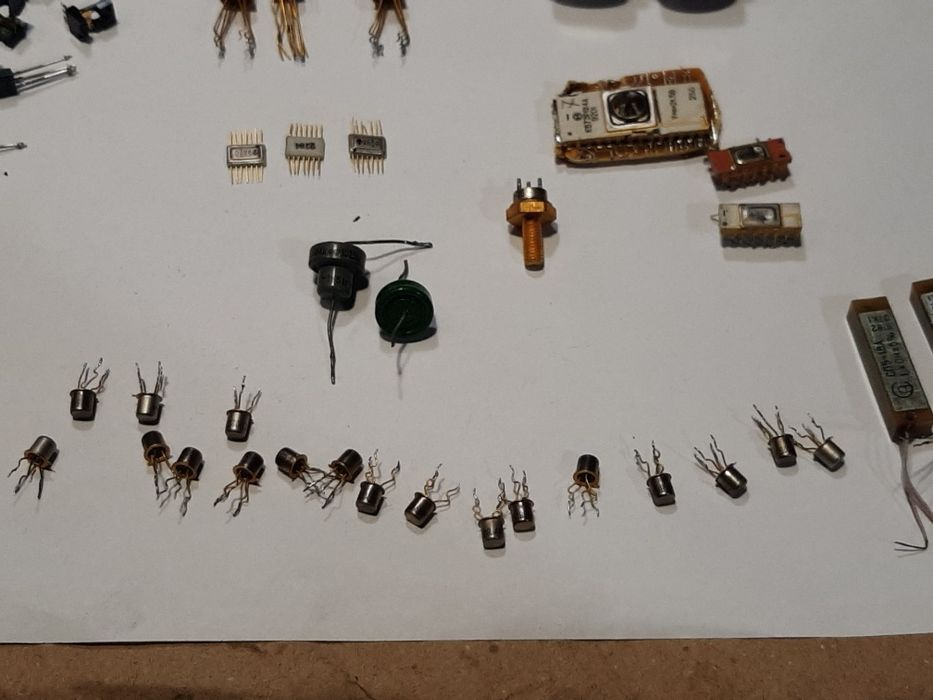 Радиодетали  транзисторв и др