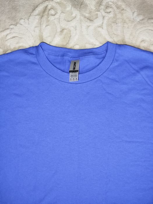 Продам футбоку gildan на  мальчика 14-15 лет