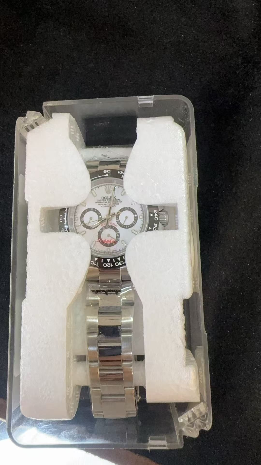 Rolex com caixa e certificado