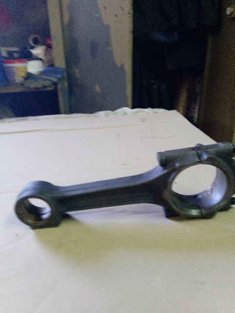 Korbowod d 206 case d 246 do silnika 239 jak i silnika 268
