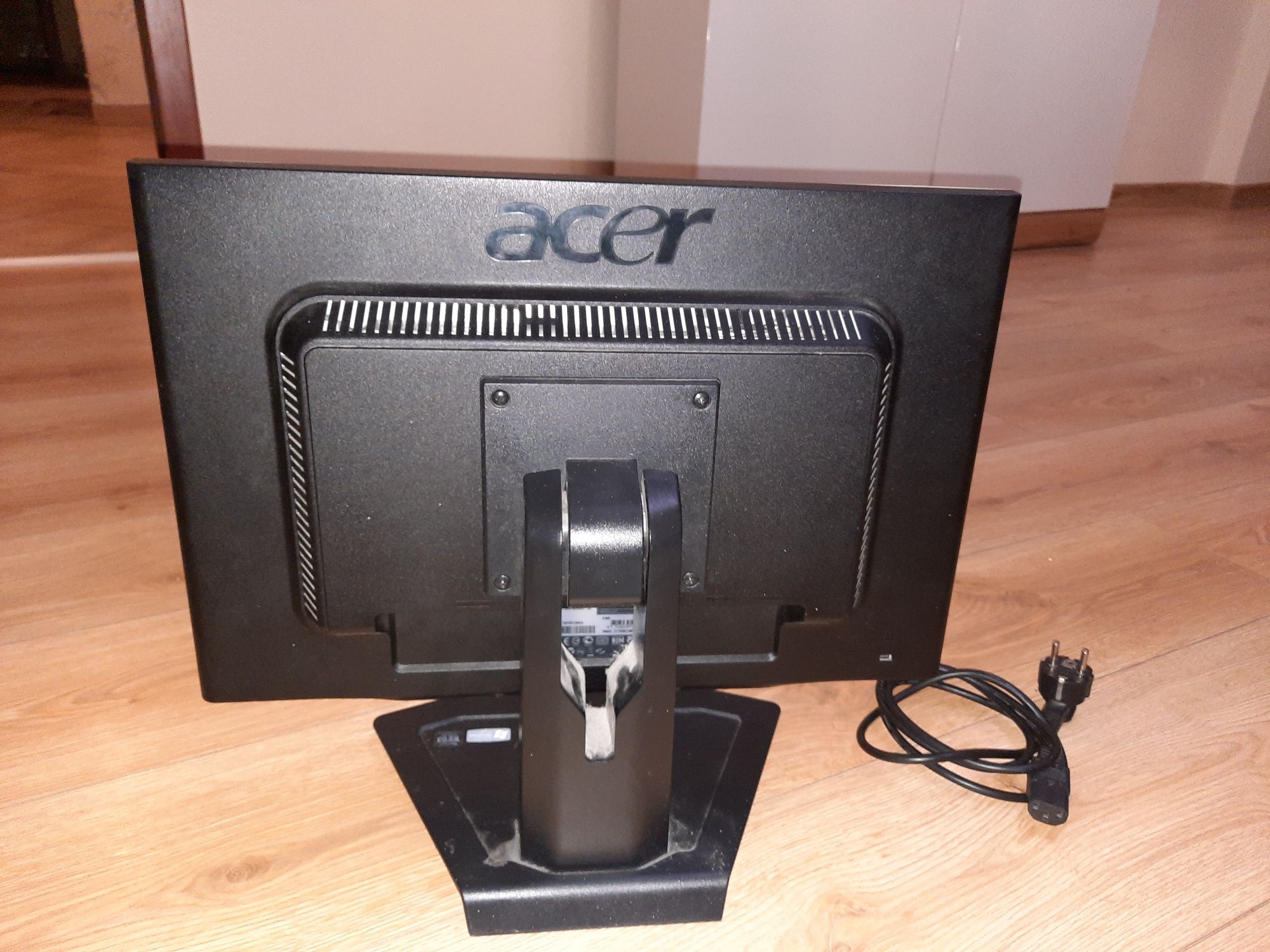 Monitor Acer X191W + Kabel Zasilajacy