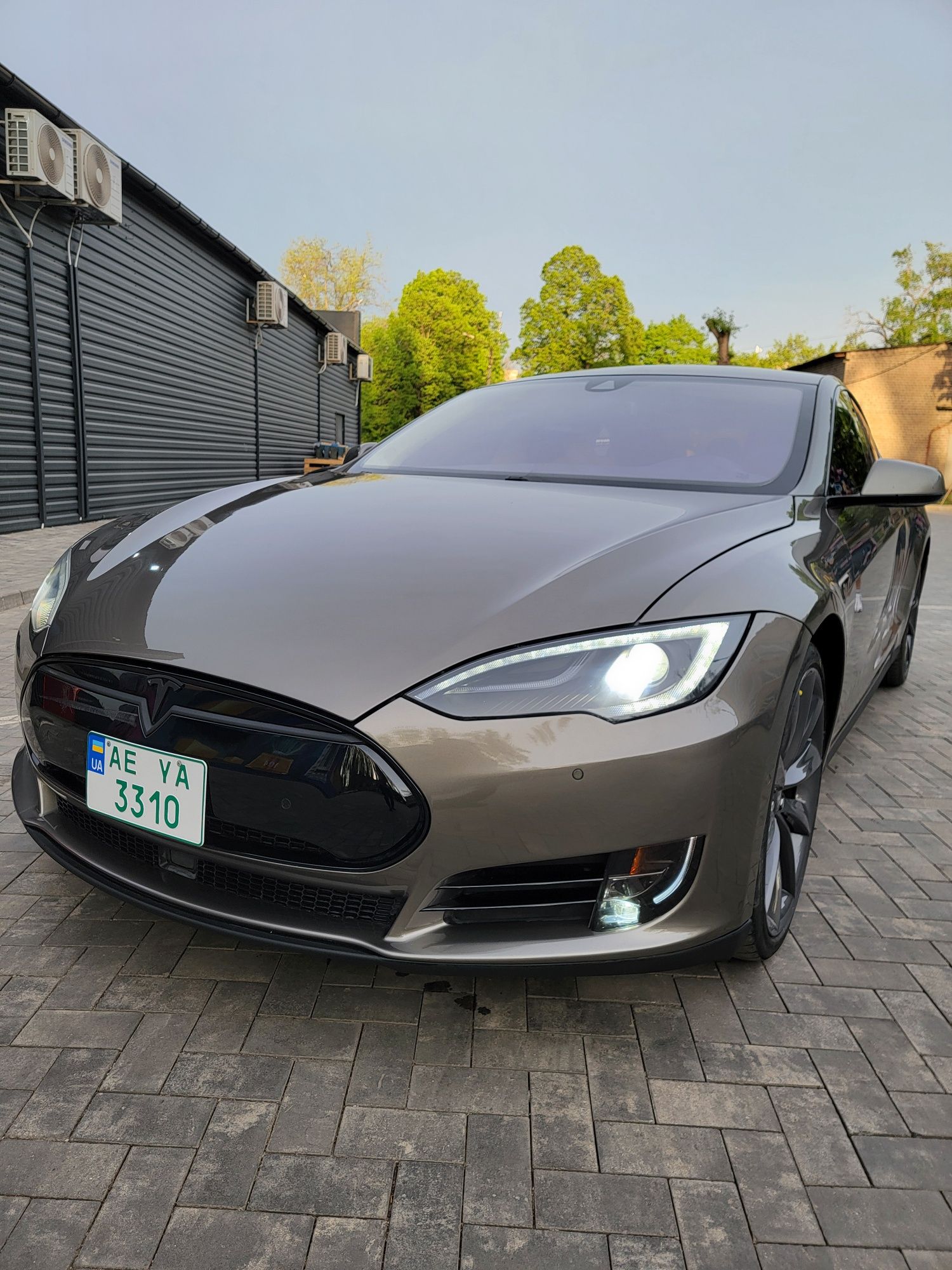 Tesla model S 15рік обмін