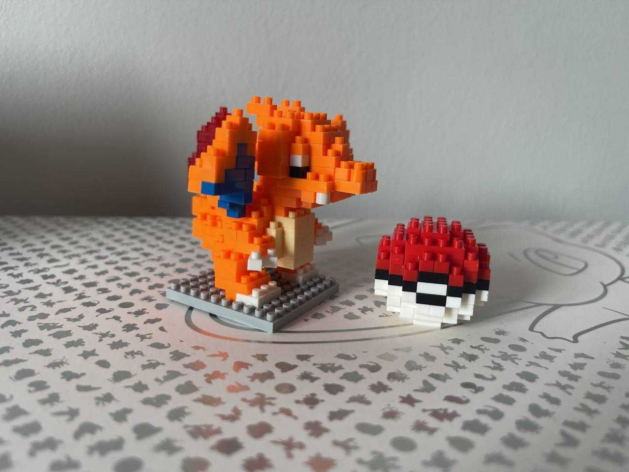 Nanoblock - Klocki Pokemon "Charizard + Pokeball"